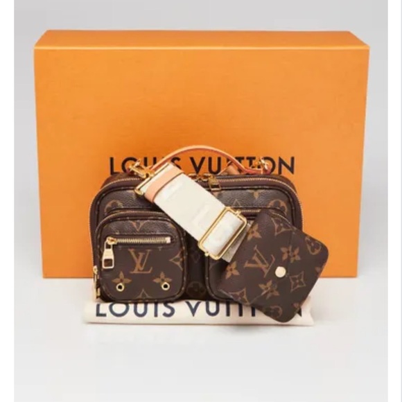 New 💕Louis Vuitton 2021 New Utility   bag💕 - Picture 3 of 8